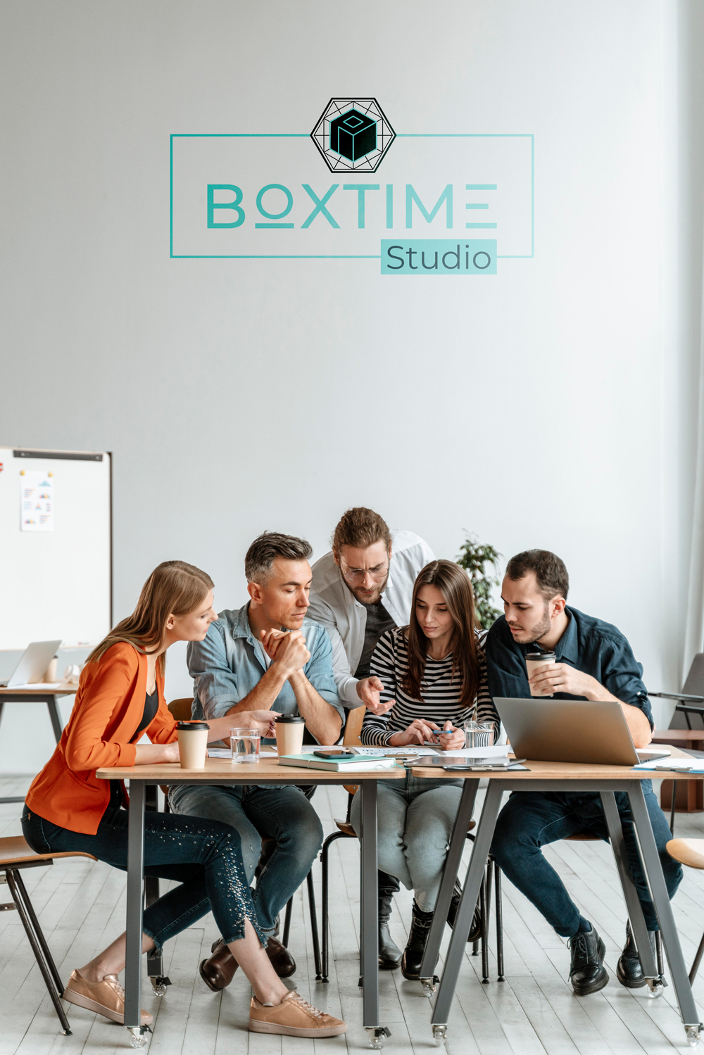 businesspeople meeting office working 1